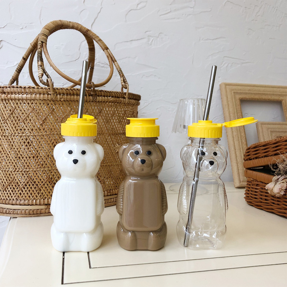  240ml Little Bear Plastic Water Bottle With Straw Cute Milk Tea Juice Bear Cups Bottle for Kitchen Meal Bar kids Drink Tableware 