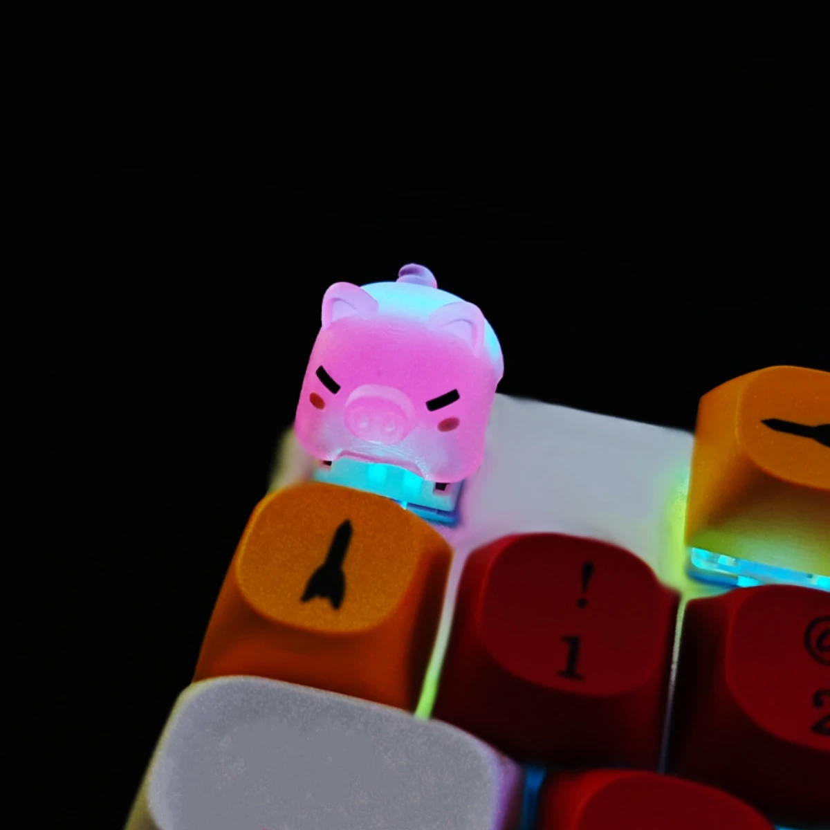 3D süßes rosa Schwein Tropfkleber Harz Tastenkappe für mechanische Tastatur Transparenter Kreuzschaft Niedliches Anime-Tierspiel ESC-Tastenkappen