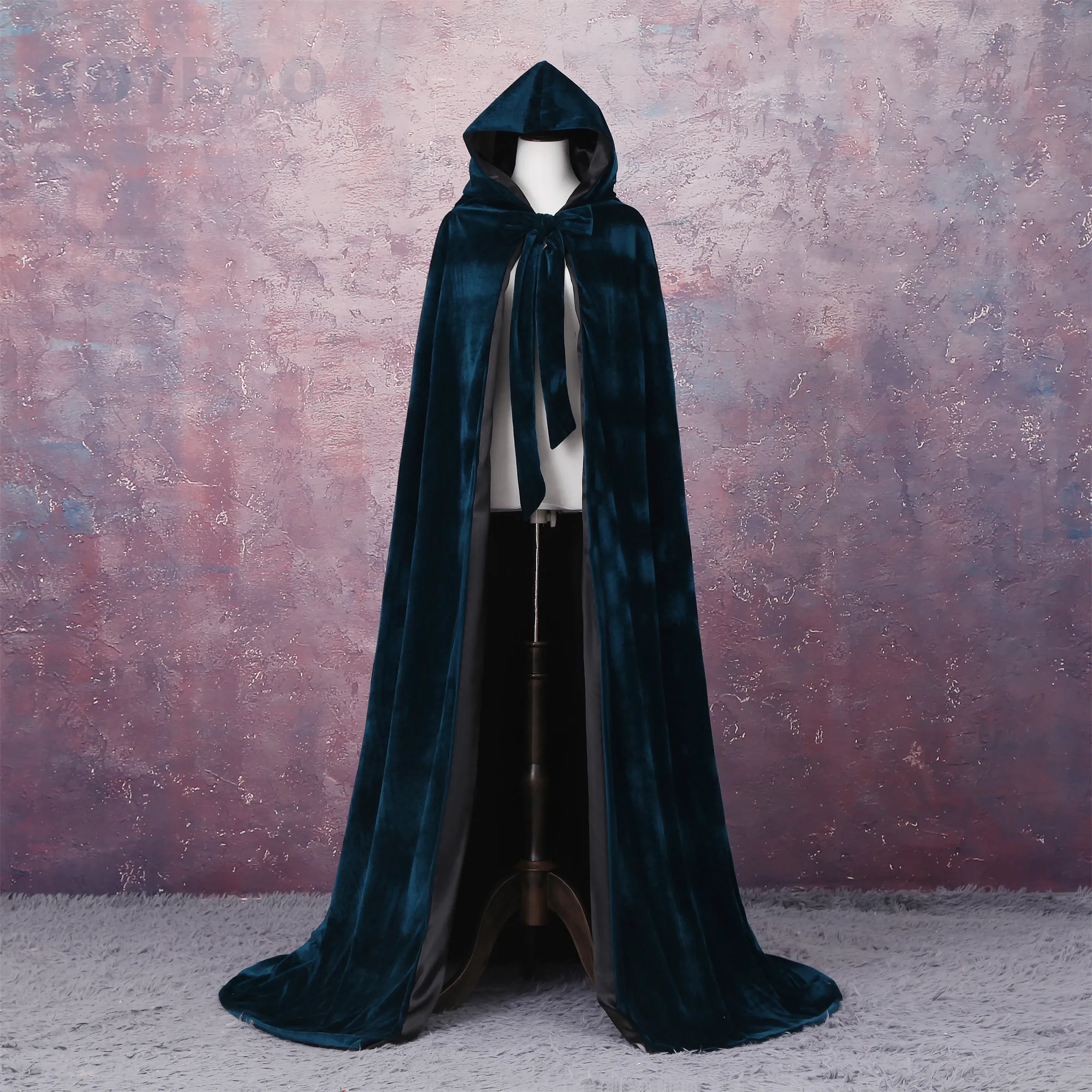 

Elegant Wedding Cloak Velvet Cape Hooded With Hood Halloween Costume Wedding Bridal Wrap Jackets Cloak