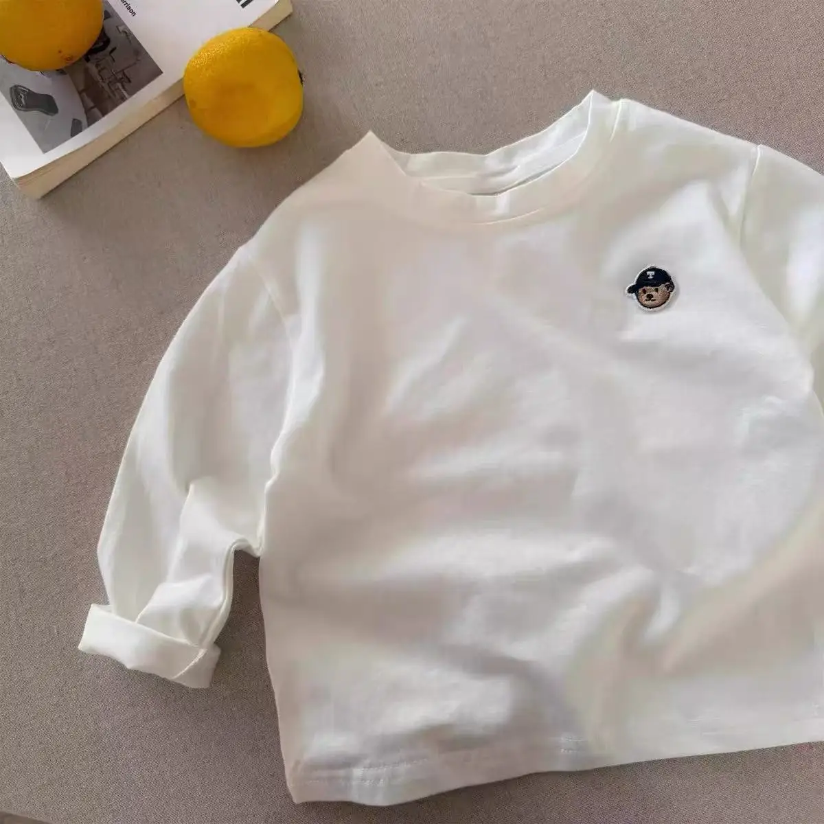 تي شيرت للأطفال بأكمام طويلة، قميص أساسي من القطن الخالص يسمح بمرور الهواء، قميص قاعدة مخطط للأولاد والبنات الكرتونية للربيع