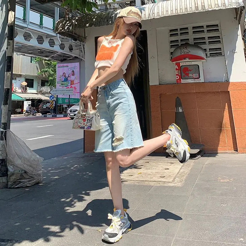 Light Blue Ripped Hole Tassle Knee Length Denim Straight Shorts For Woman Summer Casual High Waist Vintage Wash Jeans Shorts