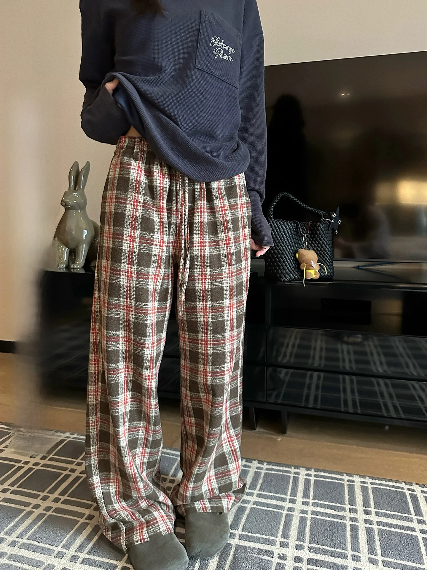 

Женские повседневные брюки в стиле ретро с широкими штанинами, весенний дизайн, свободный крой, универсальные, цвет кофе, вельветовые брюки с завязками на талии