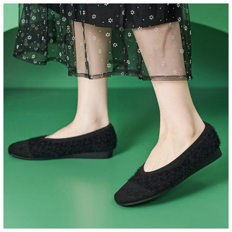 

Comfortable Knit Soft Sole Breathable Mesh Upper Lightweight Casual Walking Shoes Non Slip Elastic Back Daily Wear And Travel