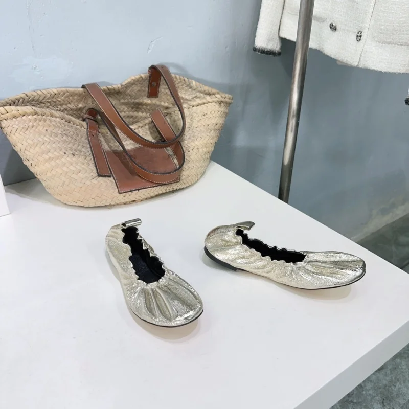 New sheepskin non tiring women's shoes with soft soles, casual one foot flat shoes, ballet dance shoes