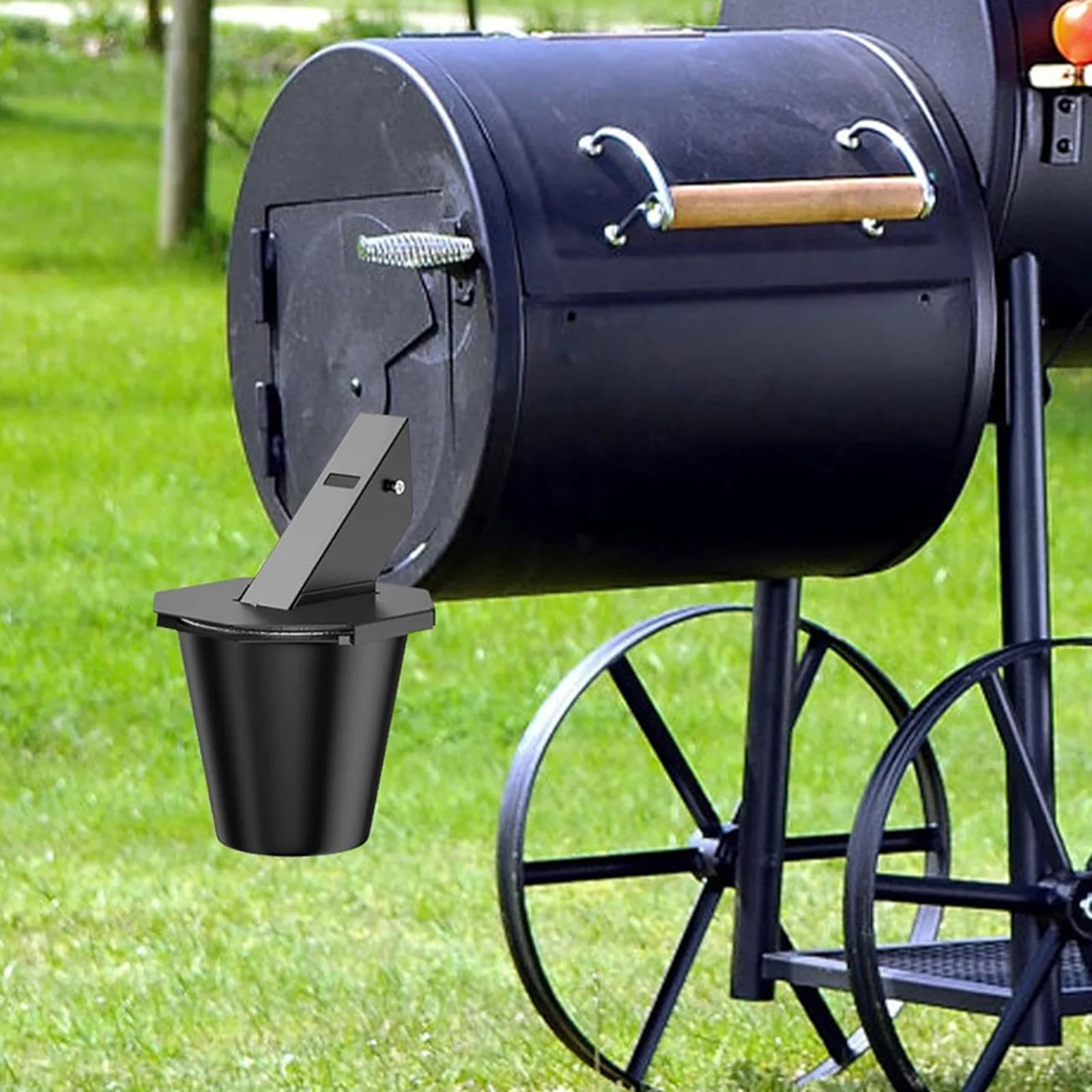 

Coating Metal Bucket with 12 Foil Liners Lid Steel Drip Bucket Grease Collection Container for Outdoor Cooking Camping