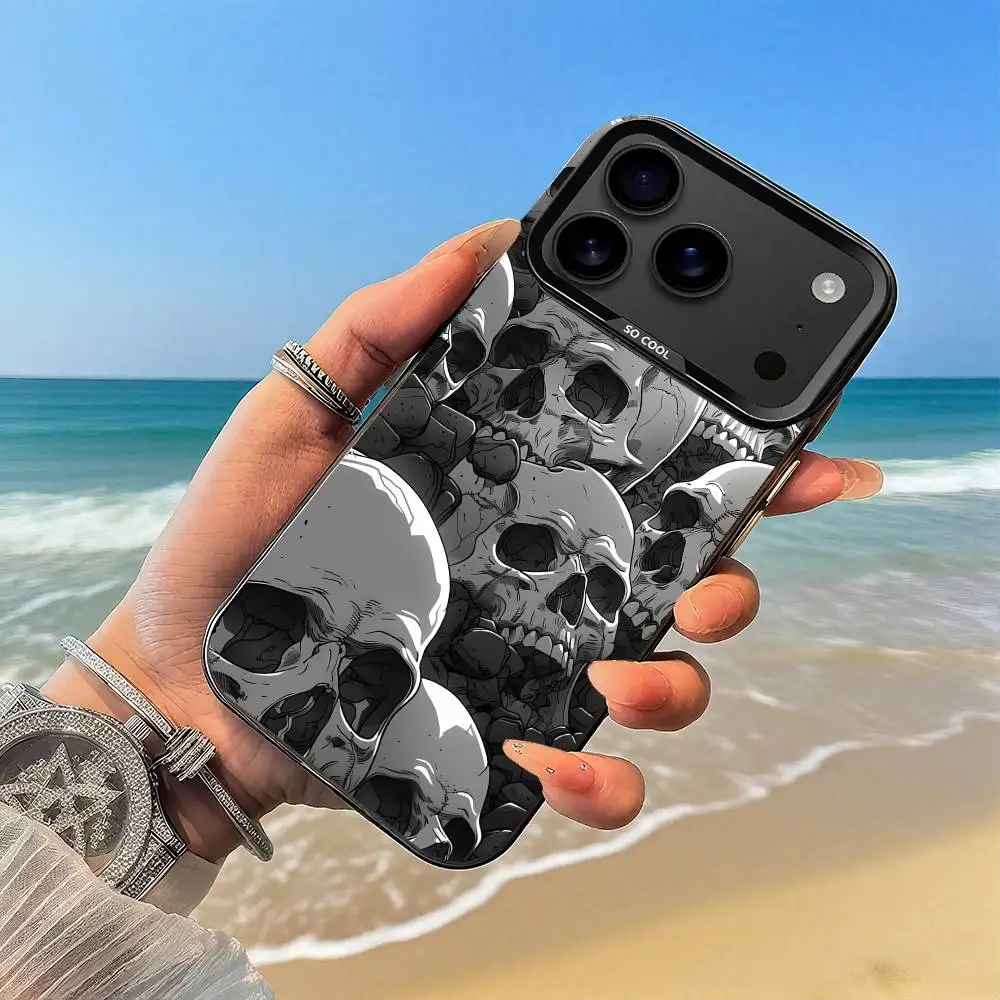 حافظة هاتف بأنماط جمجمة مخيفة حافظة سوداء لهاتف iPhone17,16,15,14,13,12,Pro,Max,Plus,E,SE4,Air,Mini