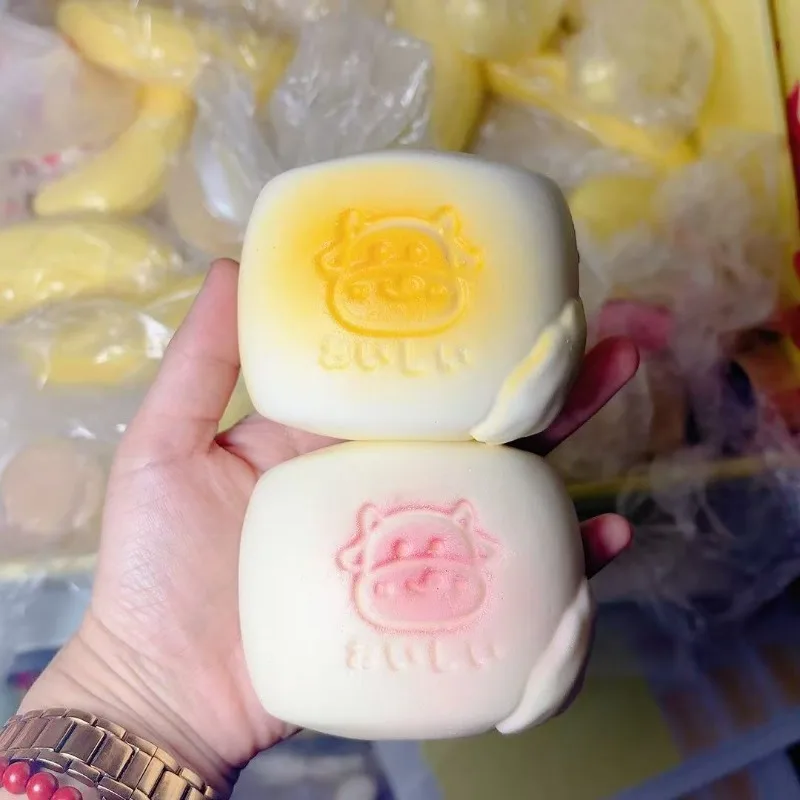 Squishy de pão de massa cru de ascensão ultra lenta |   Brinquedo sensorial úmido e macio, comida de simulação fofa, presente anti-ansiedade para adultos e crianças
