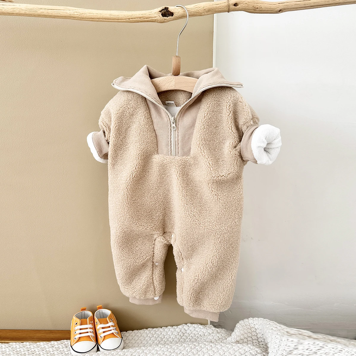 New Winter Boys Girls Baby Clothes Toddler Romper Long Sleeves Solid Color Lamb Wool Jumpsuit Half Zipper Lapel 0-18M Newborn