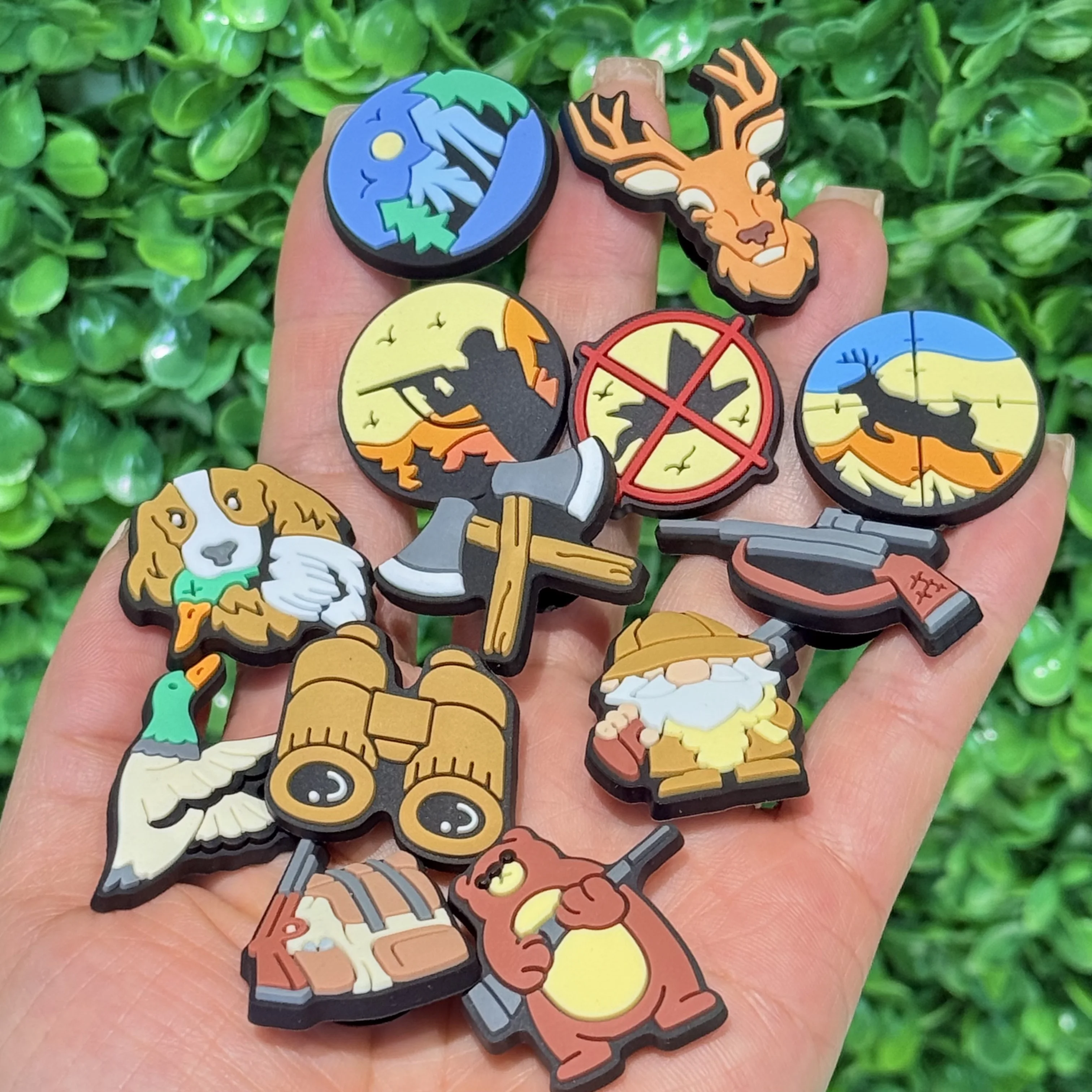 Heiße Verkäufe 1-13Pcs Jagd Deer Beil PVC Schuh Charms Bär Erwachsene Clog-Taste Dekorationen Fit Urlaub geschenk – Detail 2