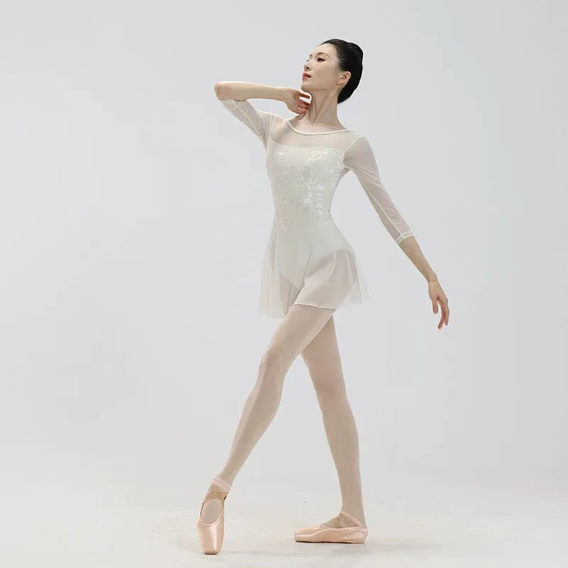 新しいメッシュスプライシング植毛女性バレエドレスレオタード体操ボディスーツダンスウェアドレスドレス叙情的現代水着
