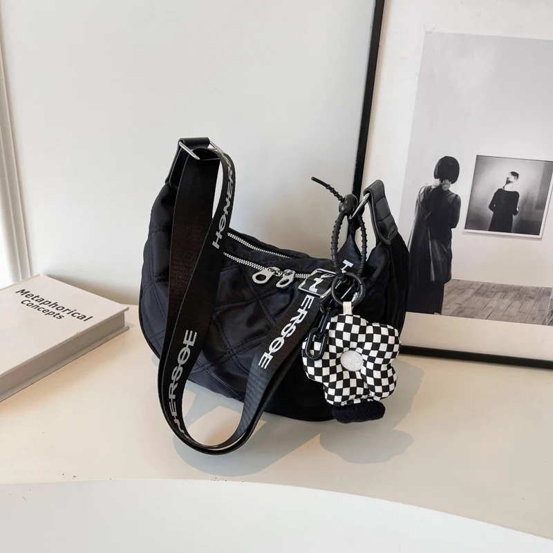 

Popular handbag for women 2024 new style trendy autumn and winter large capacity single shoulder crossbody bag casual
