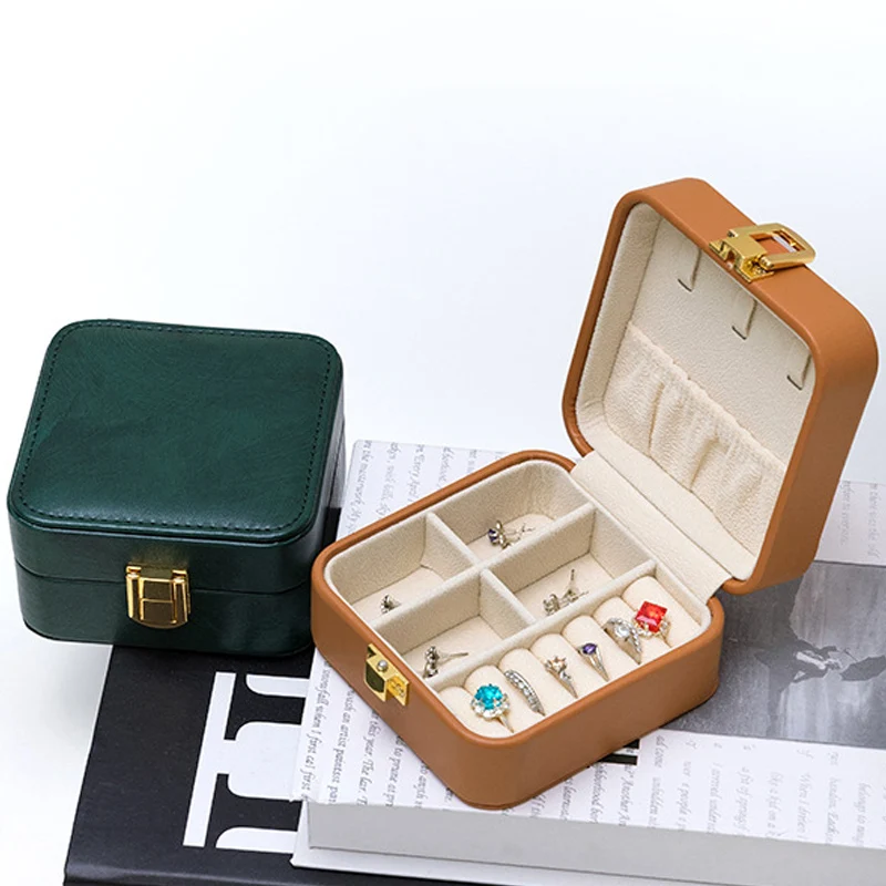 

Шкатулки для драгоценностей из искусственной кожи, органайзеры с несколькими отделениями и бархатной подкладкой для хранения колец, сережек, портативный дорожный футляр для ювелирных изделий