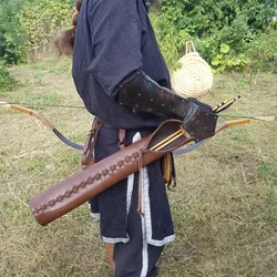 Medieval Faux Leather Waist Belt Quiver for Archery Hunting Cosplay with Vintage Steampunk Arrow Holder and Bow Shooting Props