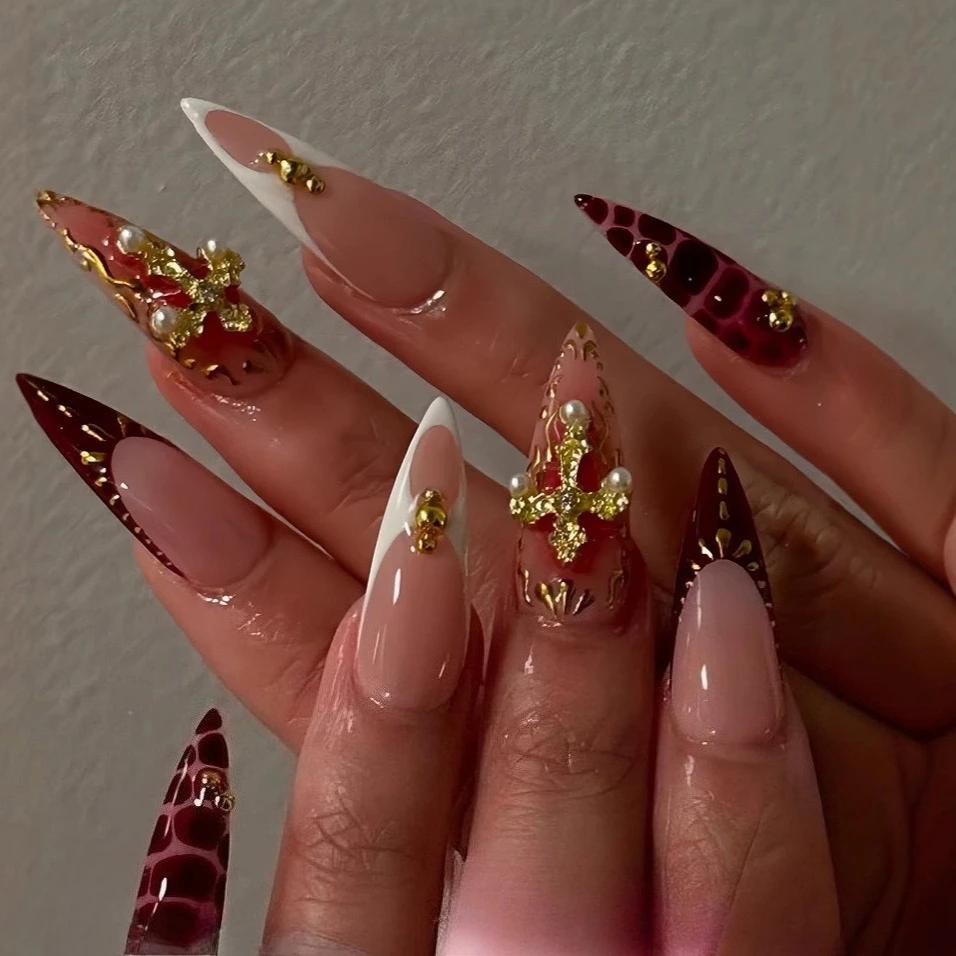 Faux ongles métalliques Y2k, 24 pièces, amande moyenne, paillettes dorées, diamant, imprimé léopard, Nail Art, doux et Cool