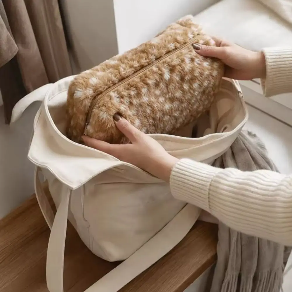Soft Cosmetic Bag Deer Print Polka Dot Lining Toiletry Storage Bag Polyester Zipper Closure Cosmetic Storage Bag Washing