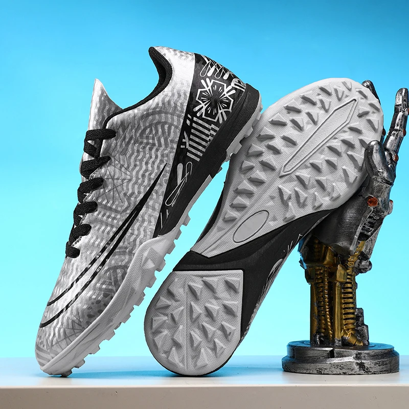 

New Men Soccer Shoes Unisex Hot Sale Football Boots Professional Women Ultralight Cleats Futsal High-quality TF/FG Sneakers