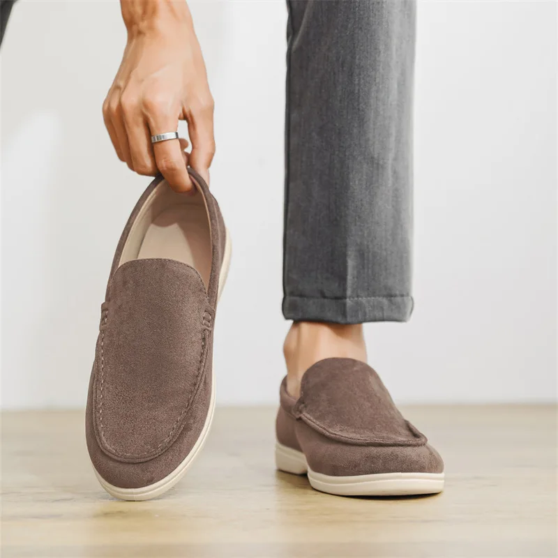 Men's Suede Flat Bottomed Walking Loafers Casual Comfortable Lazy Slip-On Breathable Doudou Flats Shoes Moccasins