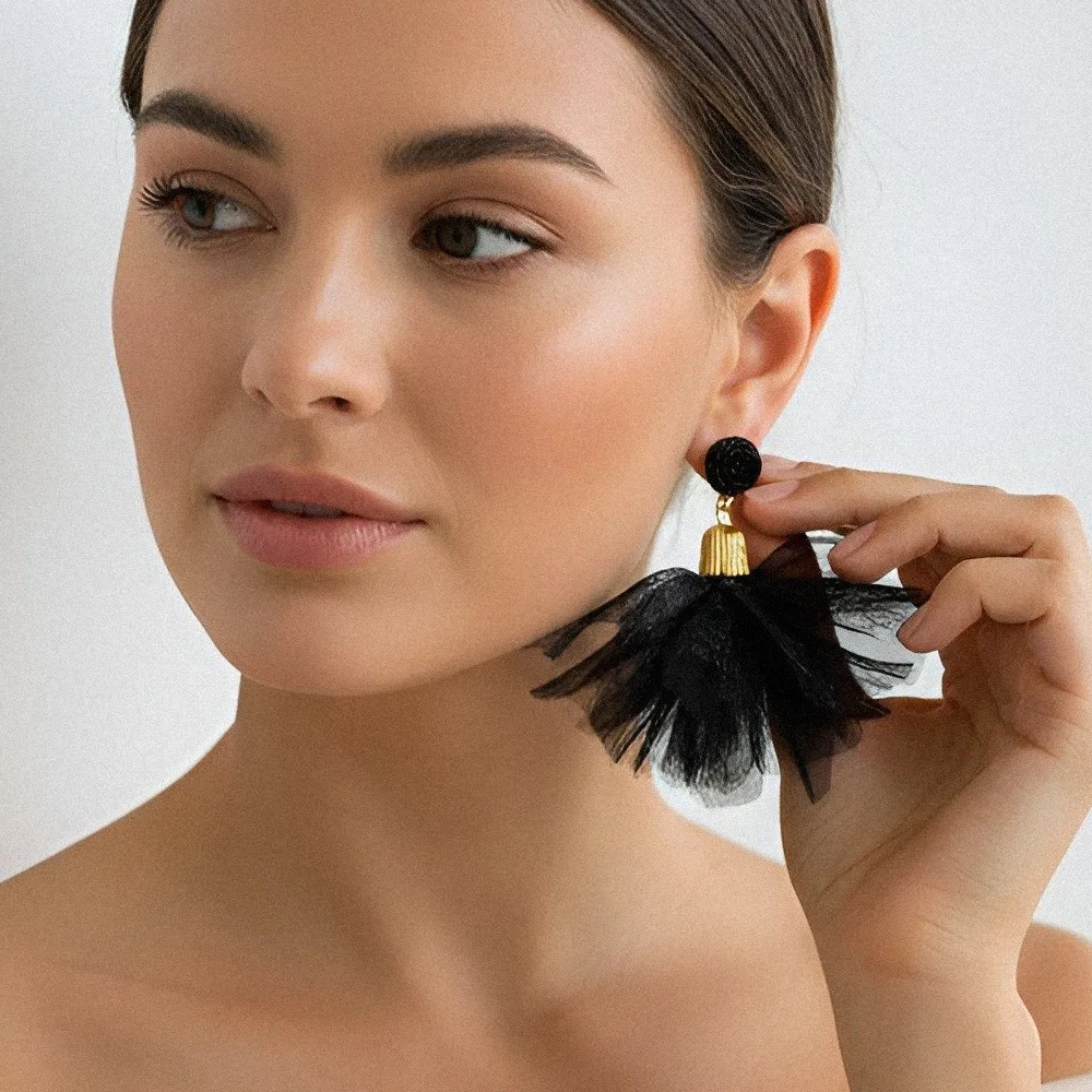 Lafite Woven Floral Ocean Vacation Wind Earrings Summer Dopamine Ladies Earrings Bohemian Wind