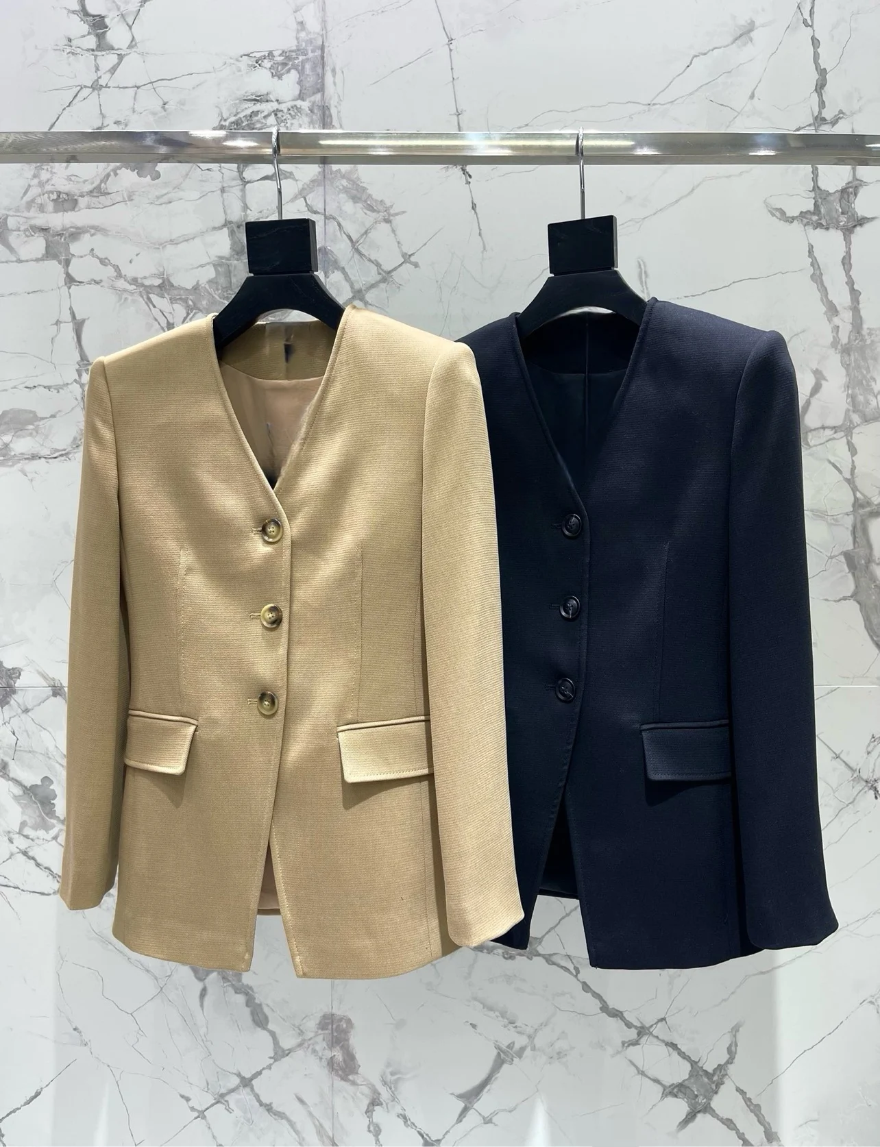 

Элегантный приталенный пиджак с длинными рукавами и V-образным вырезом, в уличном стиле, стильный и прочный, простой и элегантный, для повседневной носки, шерстяное пальто