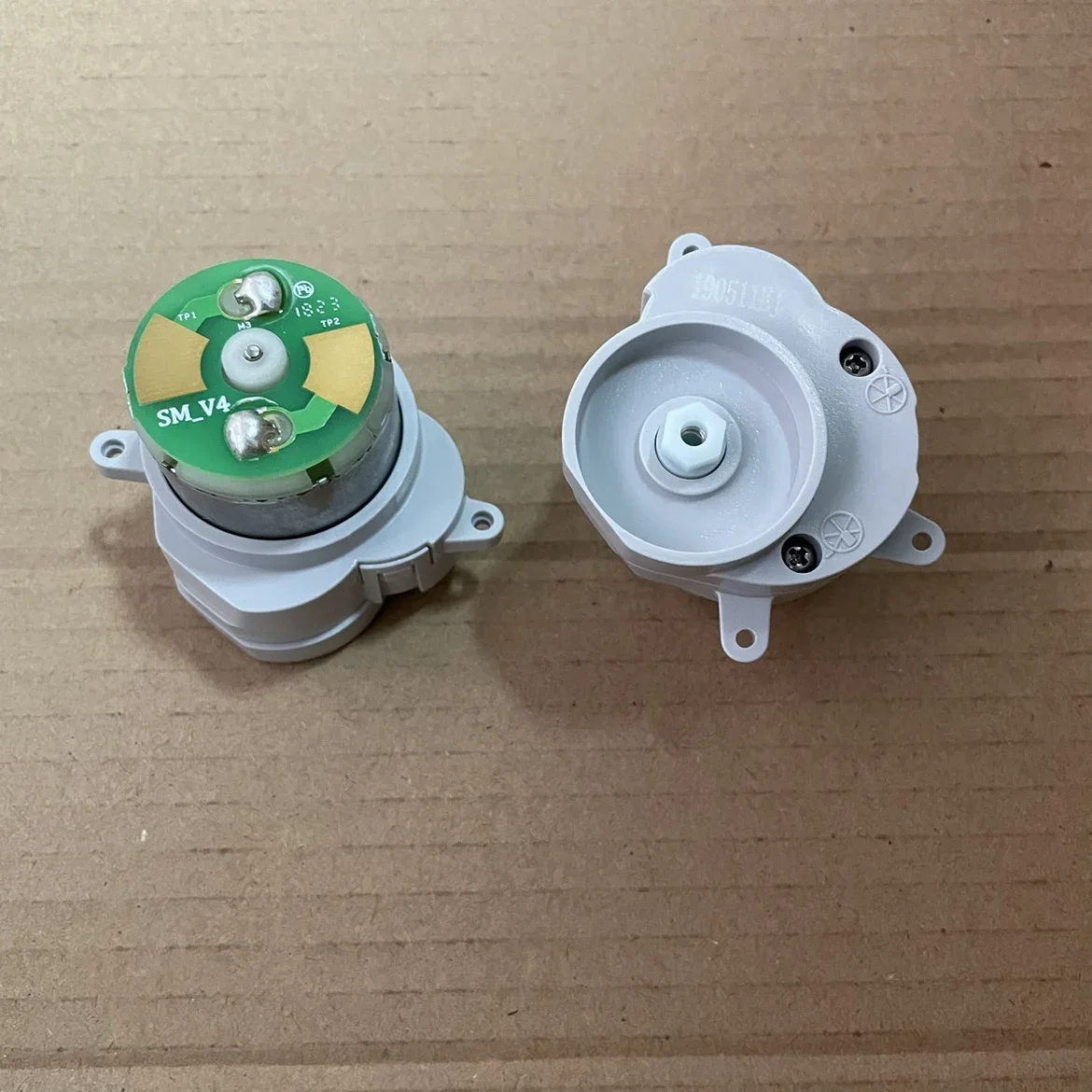 1Pc for Xiaomi Mijia Sweeping Robot Accessories Generation 1 1S Side Brush Motor SDJOR01RR 1c T4