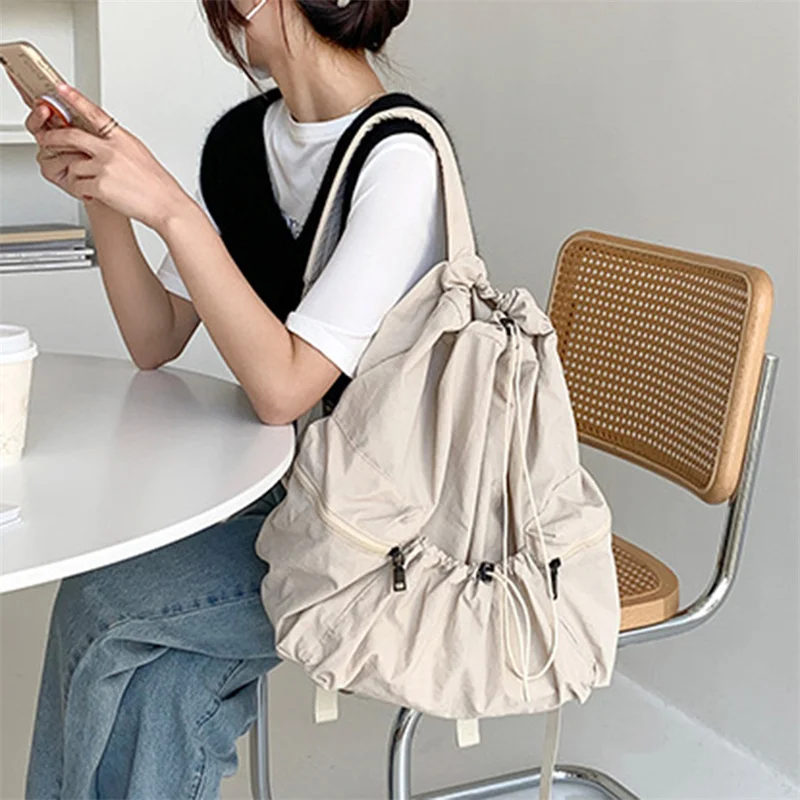 Fashion Ruched Drawsting Backpacks for Women Casual Nylon Lady Backpack Light Weight Students Bag Large Capacity Travel Sac 2024