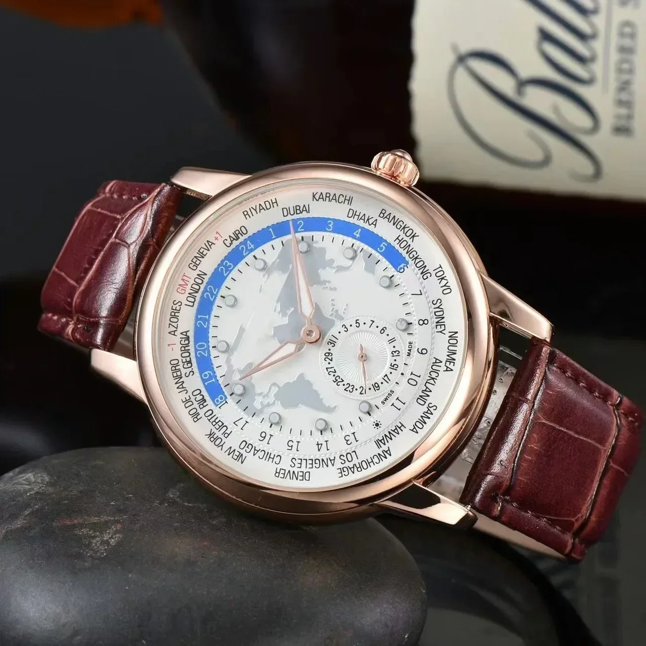 ​ ​ Orologio al quarzo da uomo di lusso 2025, quadrante blu con vetro zaffiro, impermeabile 50 m, cinturino in pelle, stile business casual