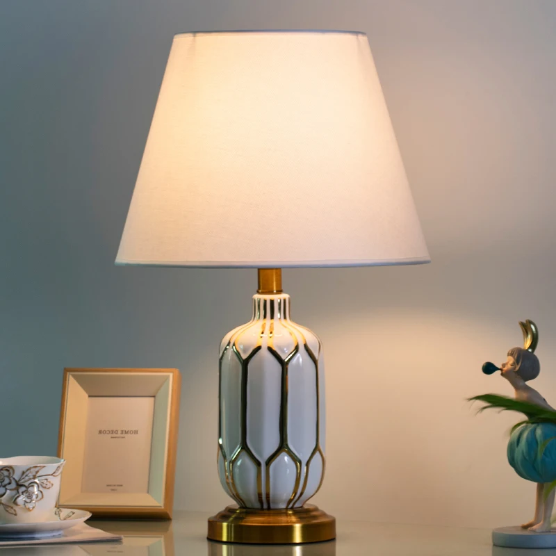 TUDA Modern Green Ceramic Table Lamp For Living Room Sofa Bedroom Bedside Lamp Warm European Romantic Table Lamps image 4
