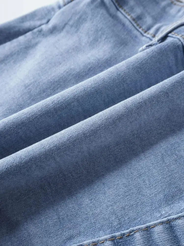 شورت نسائي من قماش الدنيم عالي الخصر بأزرار غير متماثلة وتفاصيل مثالية لملابس الصيف العصرية والمناسبات غير الرسمية #6