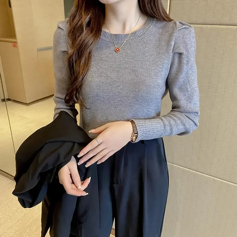 เสื้อสเวตเตอร์แคชเมียร์สำหรับผู้หญิง คอลเลคชั่นฤดูใบไม้ร่วง-ฤดูหนาว ปี 2026 แบบคอกลม แขนยาว สไตล์ลำลอง ถักนิตติ้ง เสื้อโอเวอร์ไซส์  ผ้าเนื้อนุ่ม