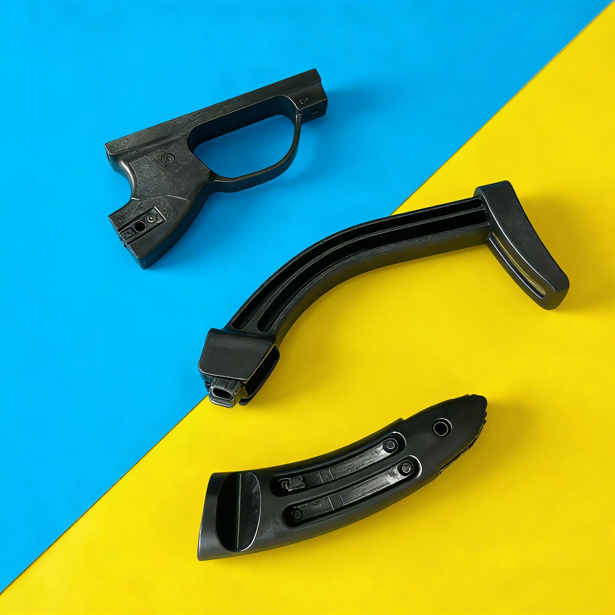 

Ergonomic folding slingshot shoulder rest: Compact, lightweight with 3-stage handle & adjustable support for enhanced accuracy.