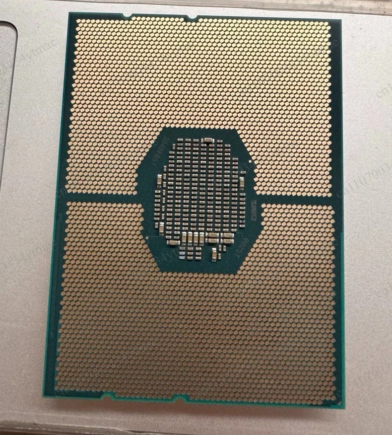 6234 Server CPU 3.3GHz 8‑Core 16‑Thread 24.75MB L3 Cache 130W LGA3647, Compatible With C621 Motherboard