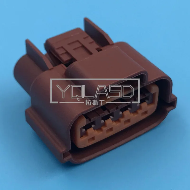 

1 Set 4 Way 6098-0309 6189-7713 Auto Waterproof Socket AC Assembly Cam Angle Sensor Connector Brown Wire Plug