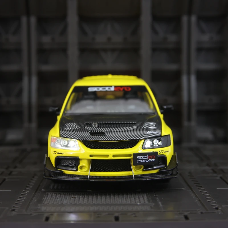 

1:24 Simulation Mitsubishi EVO 9th Alloy Car Model doors and the front hood and trunk door can be opened rich in details,