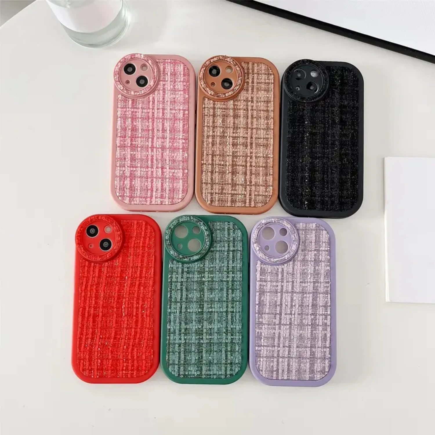 يقدم حافظة iPhone المصنوعة من السيليكون الفاخرة حماية فاخرة من القطرات والخدوش. الترقية إلى أطراف في أنيقة و