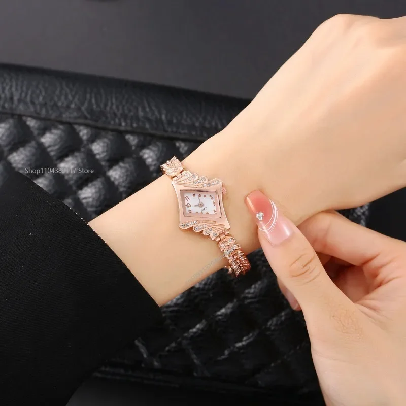 Часы из розового золота, браслет с кристаллами, модные универсальные инкрустированные женские маленькие кварцевые часы со стальным ремешком и браслетом 시계