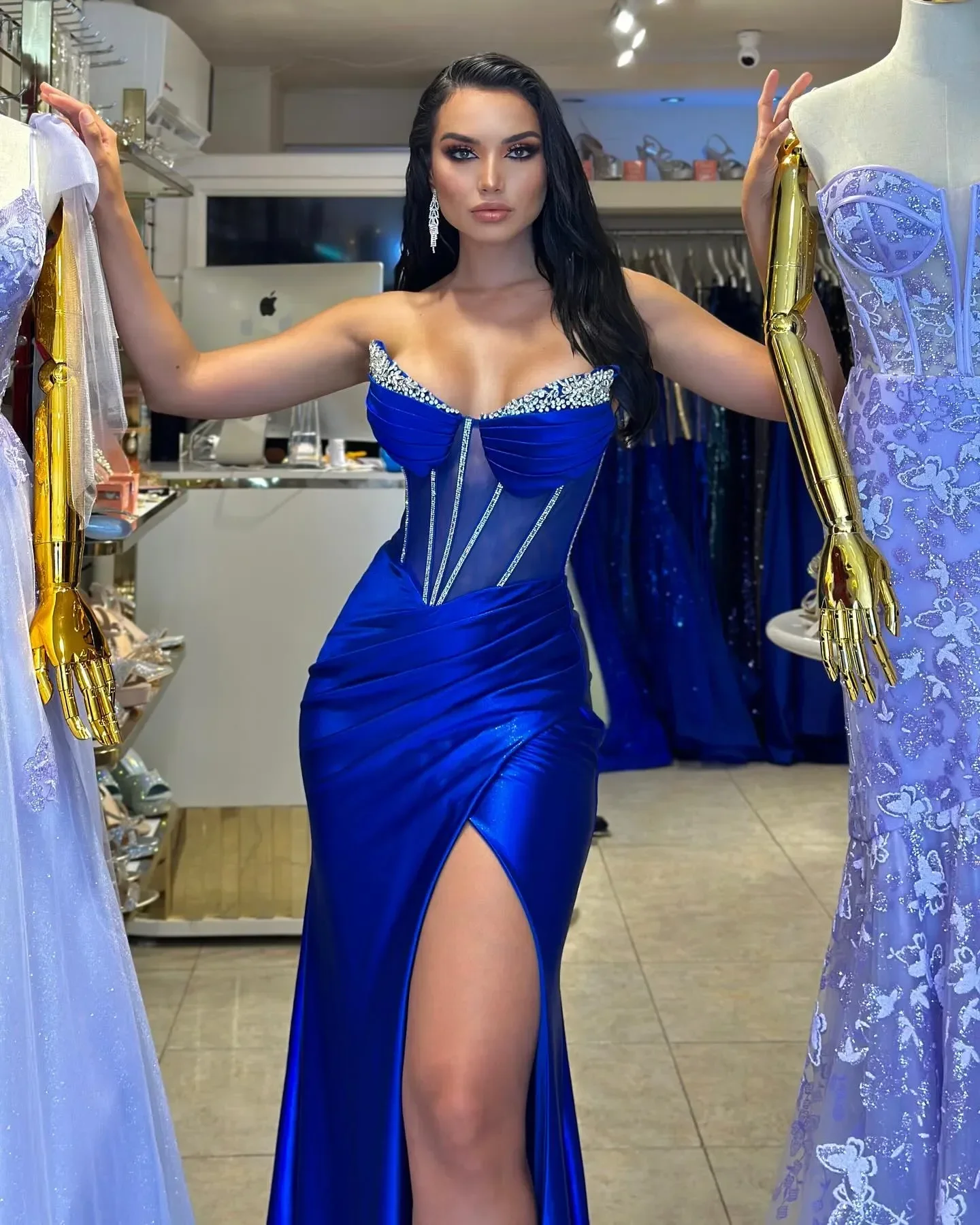 فستان سهرة مثير بحورية البحر متلألئ على شكل قلب بفتحة جانبية بدون ظهر فاخر لحفلات الكوكتيل والحفلات الراقصة والمناسبات الرسمية 2025 #3