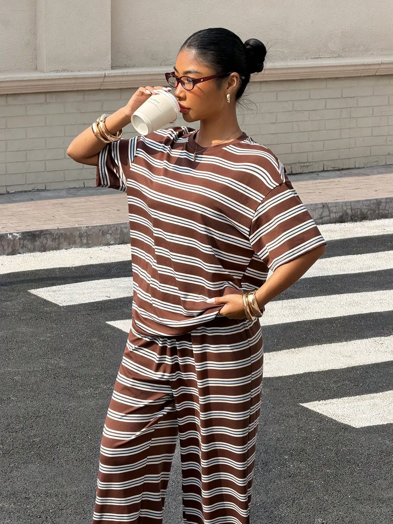 

Women's Loose Striped Round Neck Short Sleeve T-Shirt And Elastic Waist Wide Leg Pants Set Casual