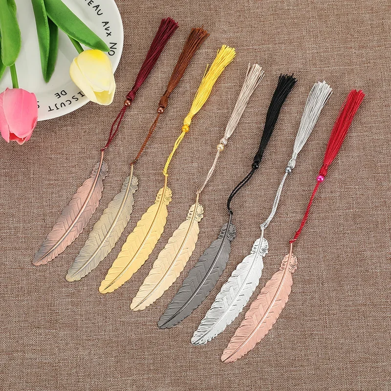 1 Pcs Retro Golden Feather Long Tassel Book Clip School Tool Creative Stationery Gift Student Metal Bookmark