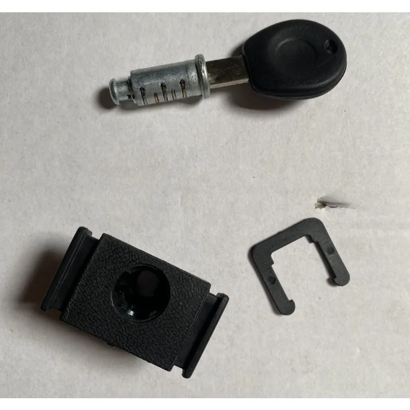 Car Glove Box Lock Core With Key Lock Shell Storage Box Replacement Maintenance Spare Parts 1 Piece