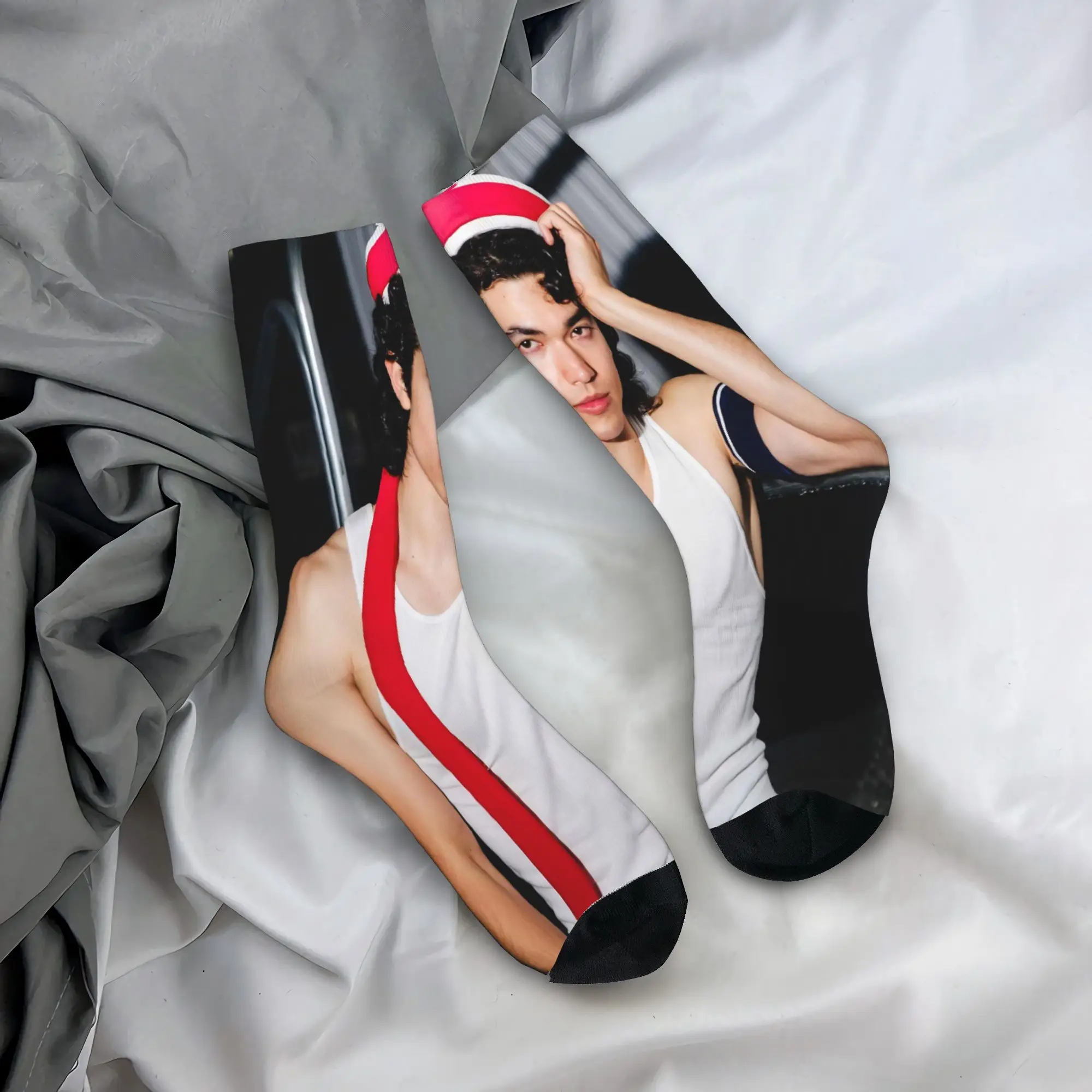 جوارب Conan Gray American Singer للجنسين للرجال، جوارب مريحة على الطراز القوطي، جوارب شتوية للجري ومضادة للانزلاق، هدية #1