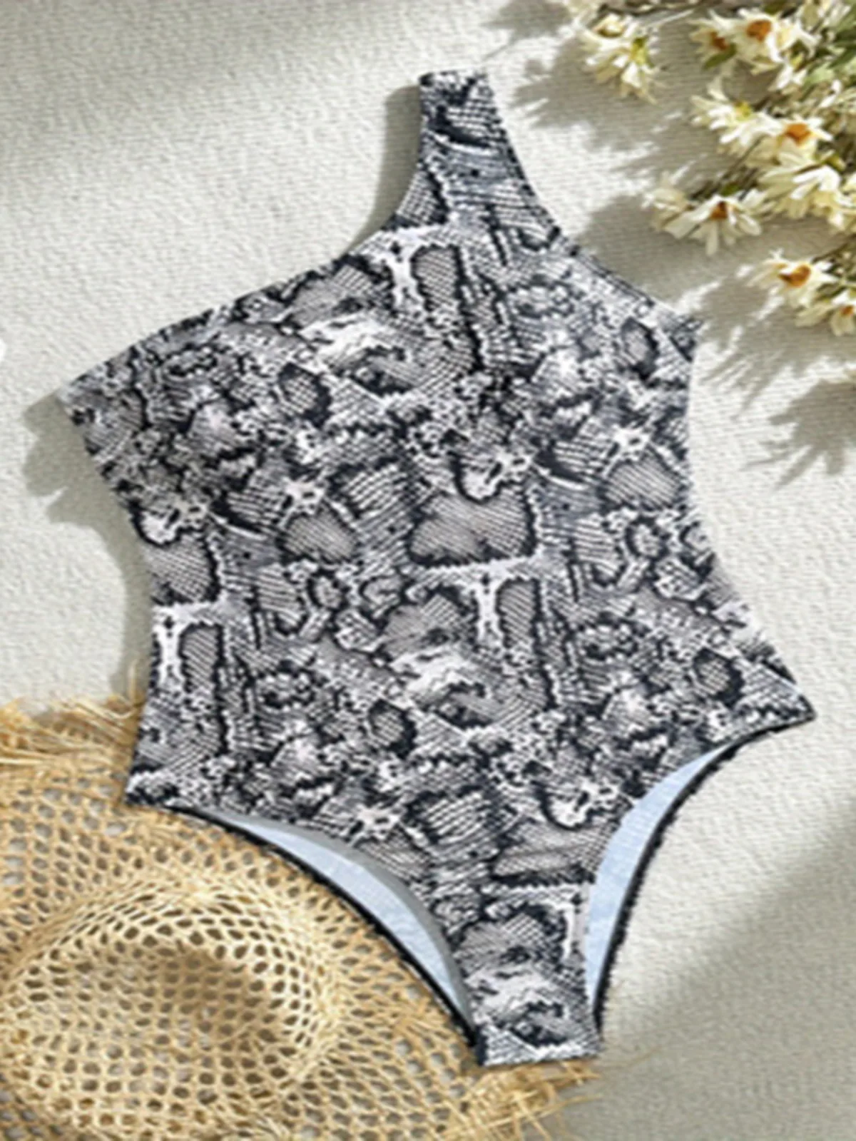 

Купальник-монокини с принтом «Змеиная кожа» 2026 года для женщин, асимметричный, на одно плечо, с открытой спиной, для пляжного отдыха