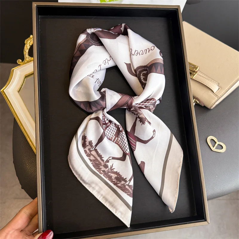 Pferdeketten-Seidenschal für Damen, luxuriöser Kopfschmuck, Halstuch, weibliche Halstasche, weicher Hijab, Foulard, Haarband für Reisen