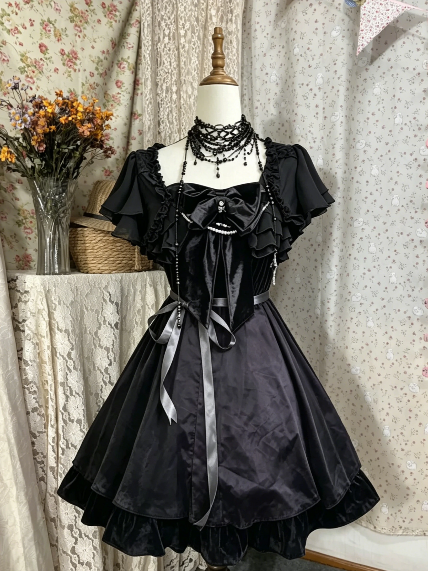 2026 Süßes Kawaii Lolita Kuchenkleid für Damen, japanisches Vintage-Kleid mit Spitze, Schleife und Rüschen, Harajuku Y2K Slim Bandage Kleid, Sommermode