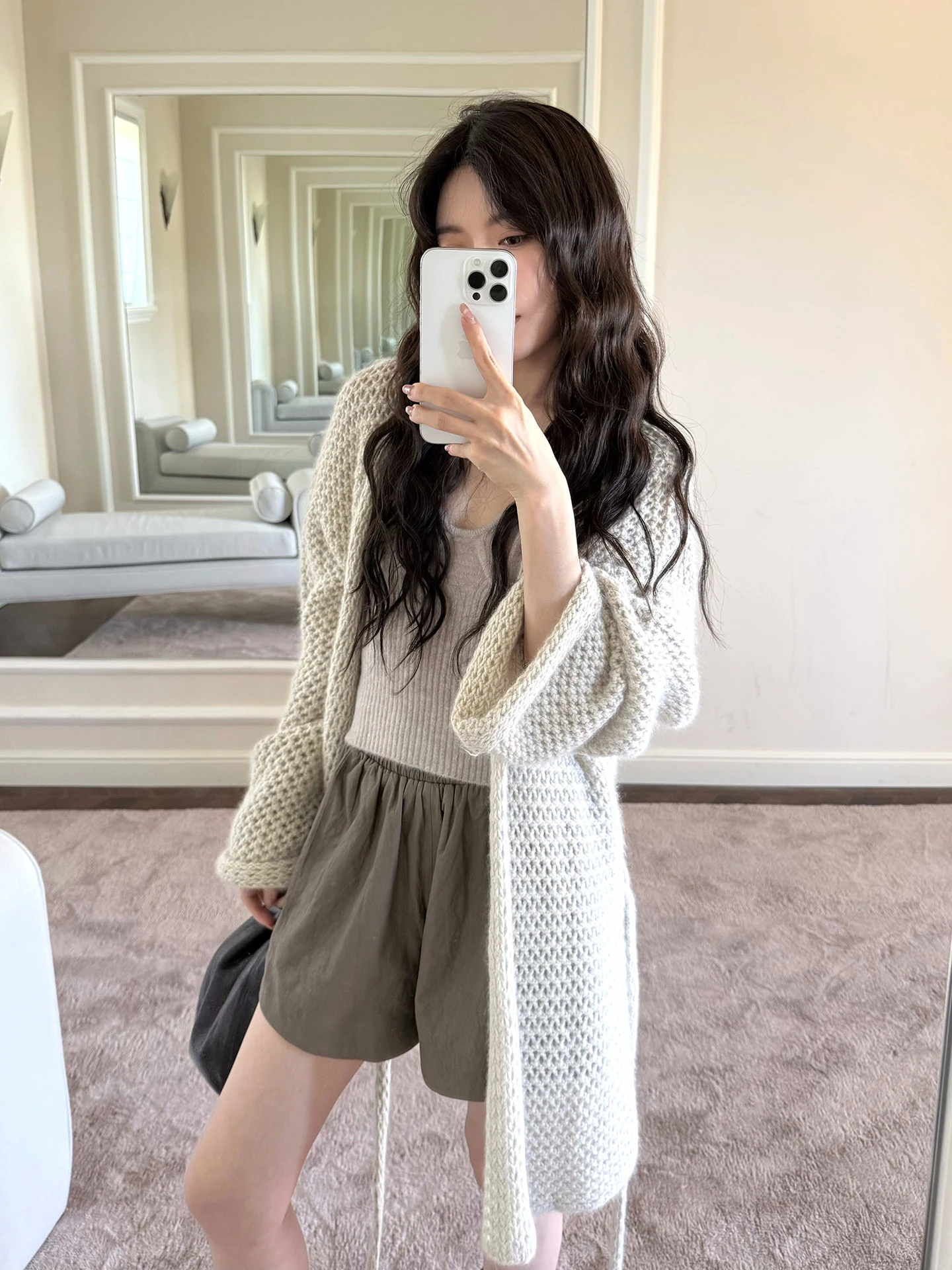 

SMOL Bear Velvet Wool Hollow out Knitted Cardigan Loose Casual Women's Open Cardigan Belted Lazy Sle Long Sve V-Ne