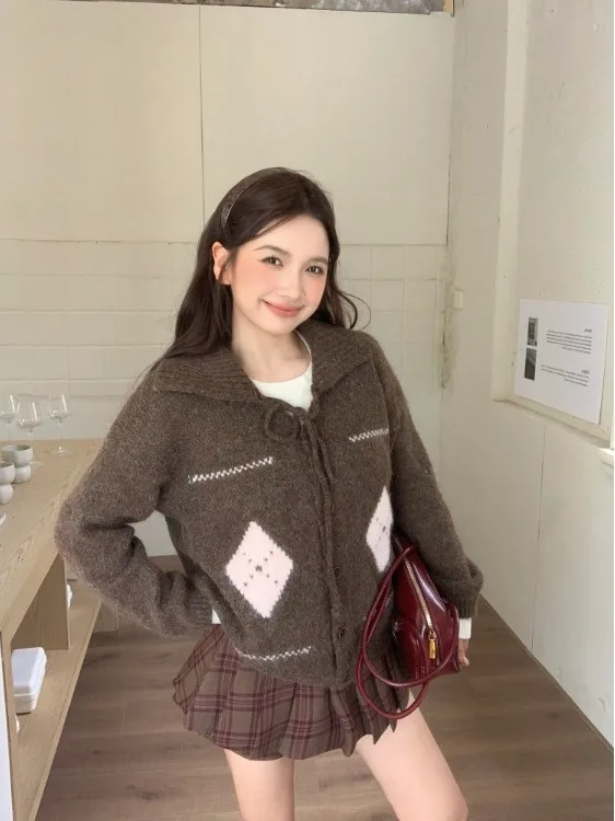 

Retro Tie Sweater Jacket Women's Spring 2026 Loose Slim Soft Knitted Long Sleeve Collar Top Comfortable Casual Style
