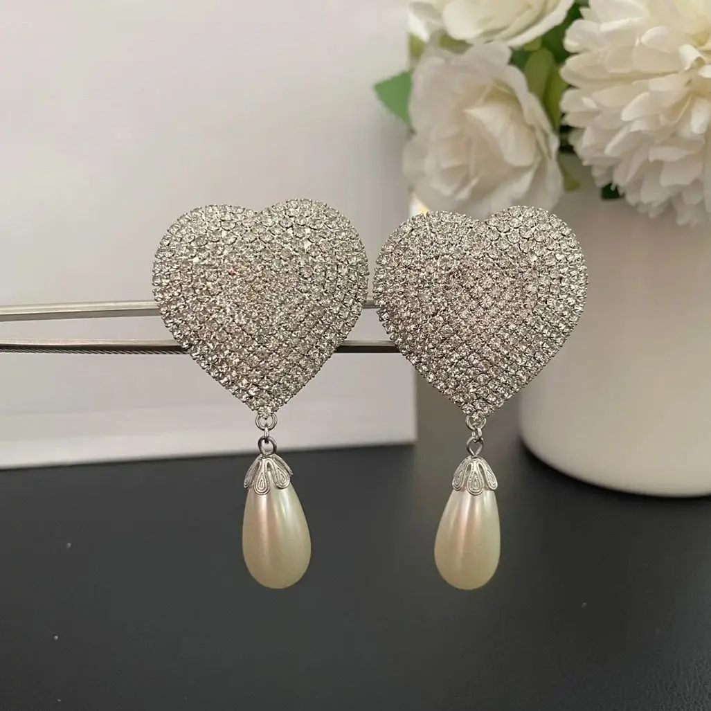 

Earrings Heart Qi Quality Light Luxury Fashion For Women Aretes De Mujer Pendientes Boucle D’Oreille Orecchini Clip De Oreja