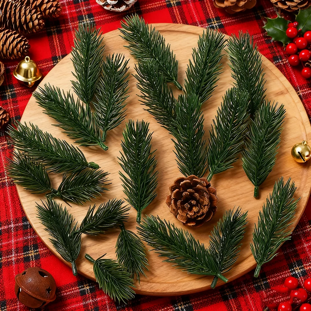 50 Stück künstliche Kiefernnadeln, gefälschte Pflanzen für Weihnachtsdekorationen, Heimdekoration, Neujahr 2026, DIY-Handwerk, Girlanden, Geschenkzubehör – Detail 1