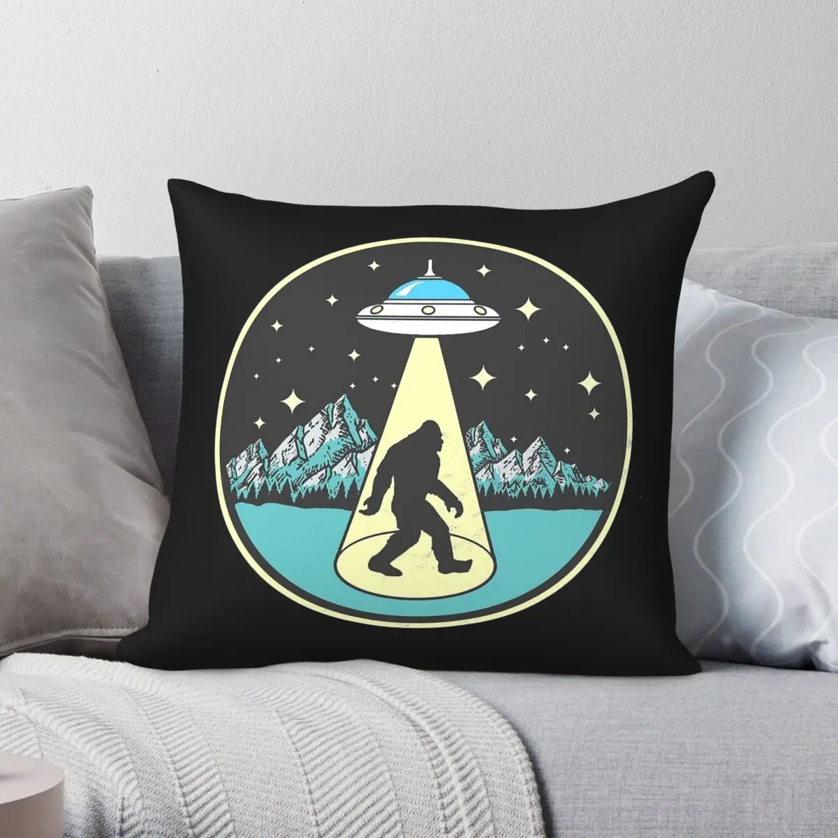Bigfoot Abduction Sasquatch Square Pillowcase Polyester Linen Velvet Creative Decor Throw Pillow Case Sofa Seater Cushion Cover
