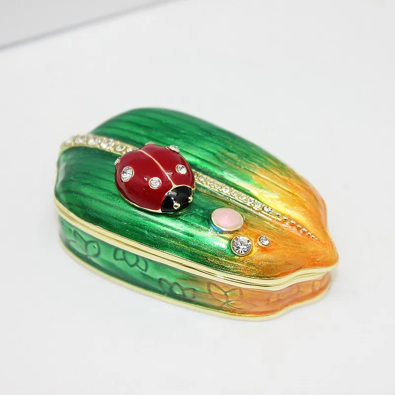 SHINNNYGifts Enamel Metal Ladybug on Leaf Trinket Box, Christmas Cartoon Gift Box, New Style