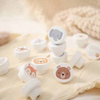 나무 둥근 서랍 손잡이 만화 동물 무지개 구름 드레서 KnobBaby 찬장 가구 서랍은 나사로 손잡이를 당깁니다
